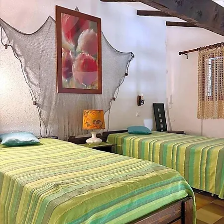 Agreable Maison Au Calme - Terrasse- Parking Prive - 4cap56 Apartamento